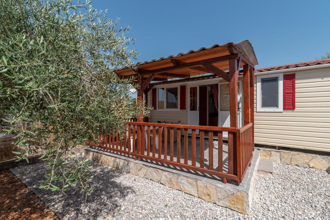 'Olive Grove' Camping House-Near The Beach Divulje Exterior photo